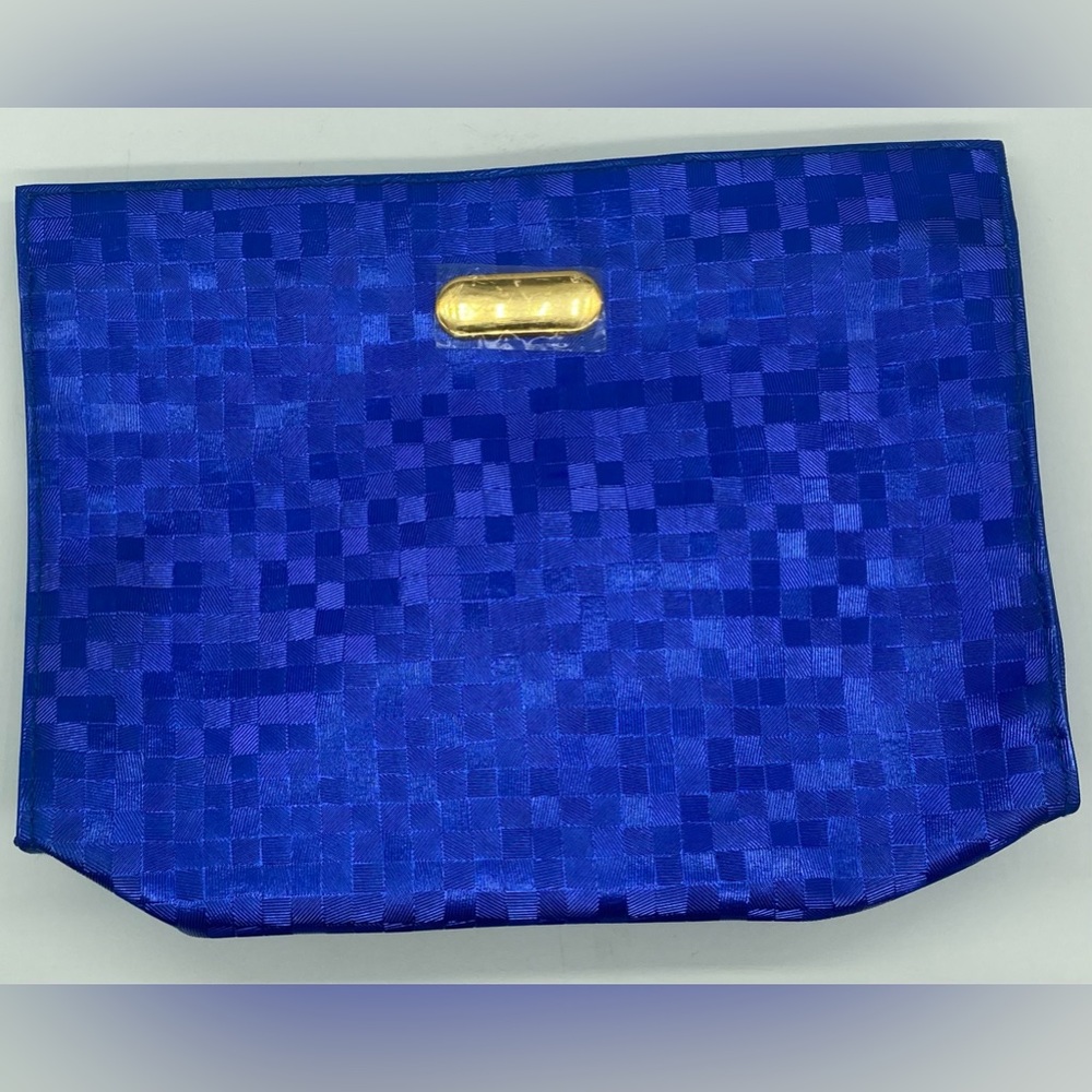 NWOT - Basic Toiletry or Cosmetic Bag